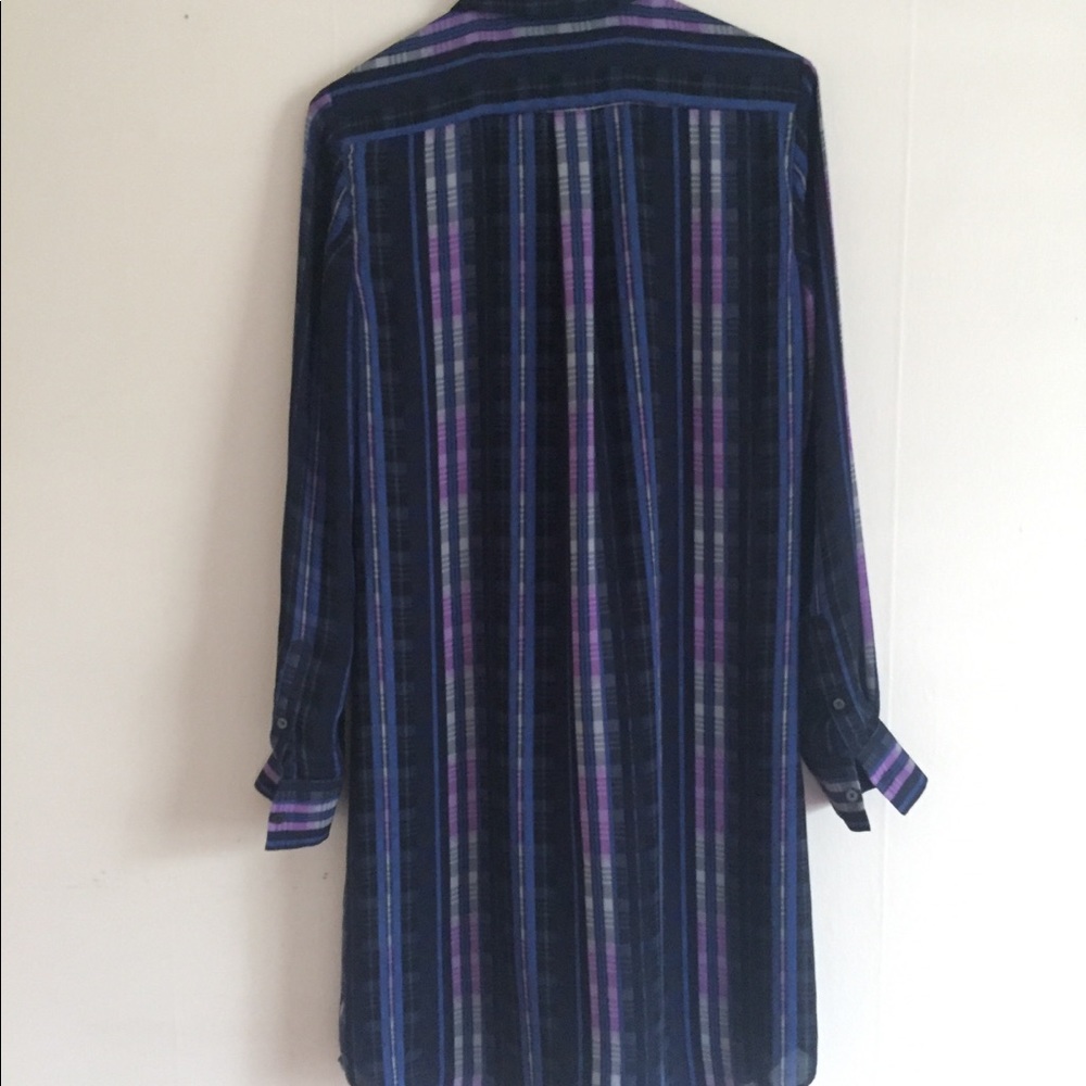 Banana Republic tunic xsmall. Model is size 2-4.